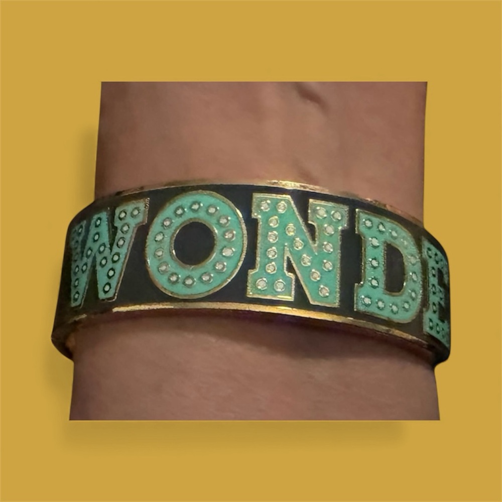 Kate Spade ‘Eye On The Prize’ Gold Tone Hinge Bracelet